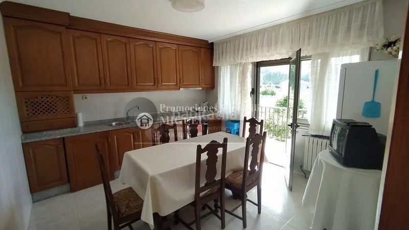 Foto 023c77ba-84ad-4b29-ac11-7c13362577a6. Casa amb aparcament a Verín