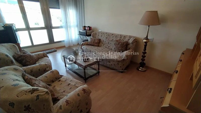 Foto 8e453bc2-e603-4dd2-987b-34709545580a. Casa amb aparcament a Verín