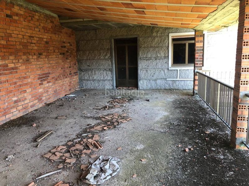 Foto f92c71d1-9bc0-4ca6-b3ec-79692f3777d1. Casa a Trasmiras