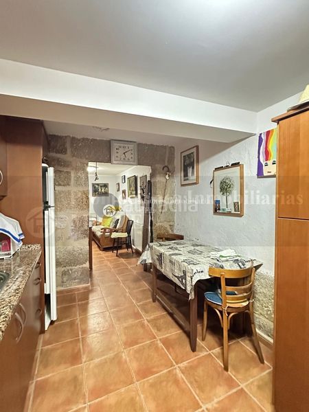 Foto b3b3dd83-ed4b-4ba0-a364-e9542daad803. Casa casita en el casco histórico en Verín