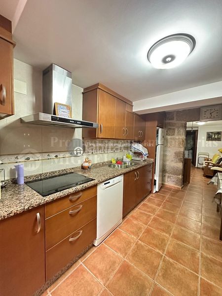 Foto fb9d52f8-5b6f-42dd-aa82-7091b47d5848. Casa casita en el casco histórico en Verín