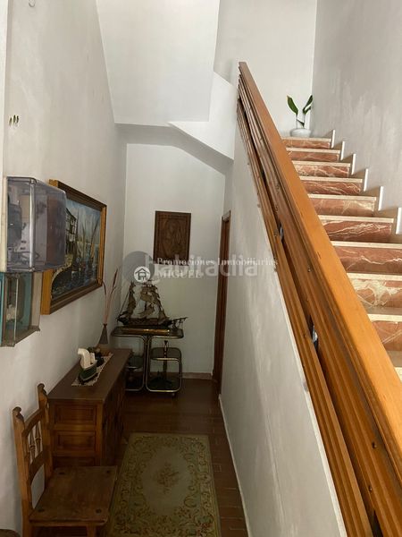 Foto b2197026-e516-42c8-9b39-29a377afcf0a. Casa amb calefacció aparcament a Verín
