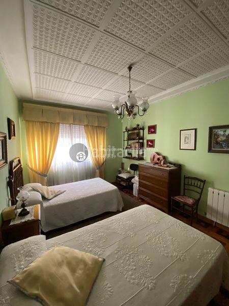 Foto c86c71ee-df26-4bb1-a160-47f052165fa5. Casa amb calefacció aparcament a Verín