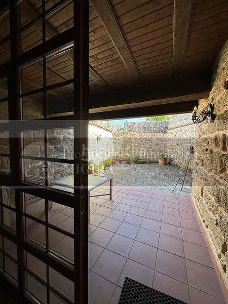 Foto c90a6606-56a1-455f-99e2-91b0741305e8. Masia amb calefacció a Verín