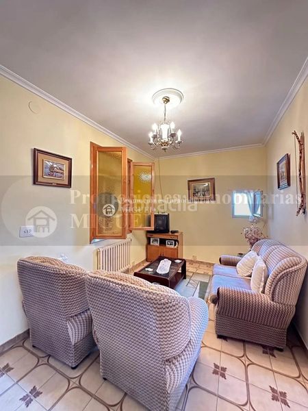 Foto 8d92f42c-e590-43d8-a868-63335aebfa3a. Casa amb calefacció a Verín