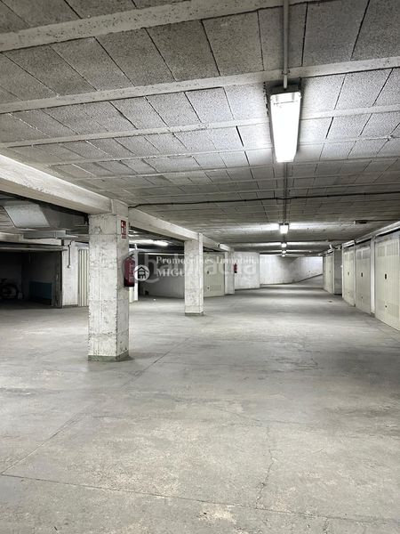 Foto 1c8ae7ce-8116-4140-9259-7355e591a40c. Pis amb calefacció aparcament a Verín