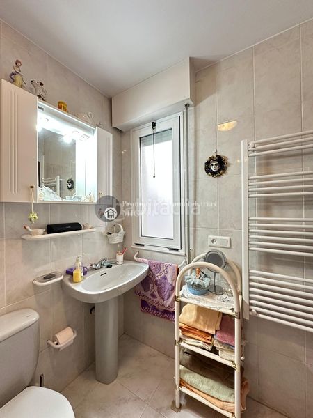 Foto 9699c98d-8f2b-4d09-9495-4ca8c4910cc0. Pis amb calefacció aparcament a Verín