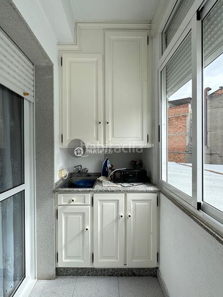 Foto f5c9791a-497a-4219-9c13-598ad9b5ecf8. Pis amb calefacció aparcament a Verín