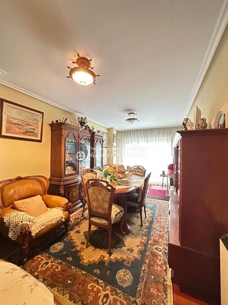 Foto f7620227-98d1-428d-8ad0-07fa819d2d07. Pis amb calefacció aparcament a Verín