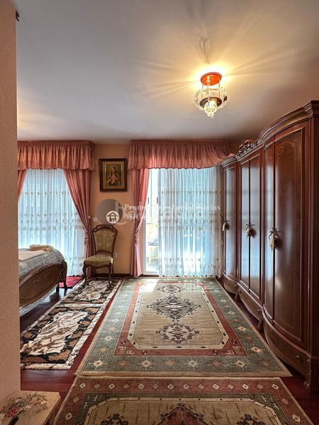 Foto fcad4fe2-2b7e-45d7-9bc6-949e15321182. Pis amb calefacció aparcament a Verín