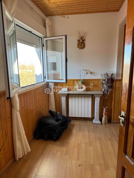 Foto ca15c021-13c1-4ac2-8220-814d97a9af70. Chalet casa en a devesa en Vilardevós