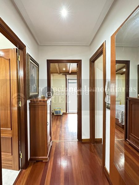 Foto 0d04d428-b517-48ed-810d-4f504c196c70. Casa amb calefacció aparcament a Verín