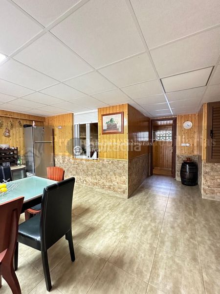 Foto c32a6e24-29b0-45b1-8061-40f2b1978876. Casa amb calefacció aparcament a Verín