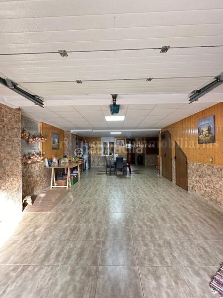 Foto d2b5572b-10be-430c-9111-a96c093d78a6. Casa amb calefacció aparcament a Verín