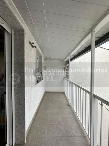 Foto f51d35d7-6d72-423c-a1a8-adc47176fafd. Casa amb calefacció aparcament a Verín