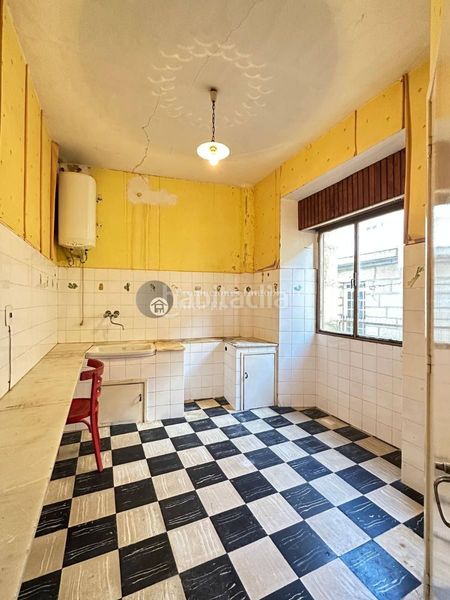 Foto 23830655-7cfa-40d9-be22-388e98c3ac8c. Piso  en el corazón en Verín