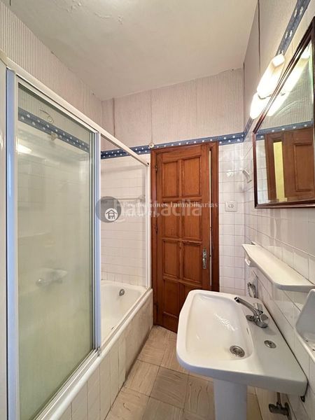 Foto 67212ab3-57fa-45df-9eff-8760ba8aae50. Piso  en el corazón en Verín