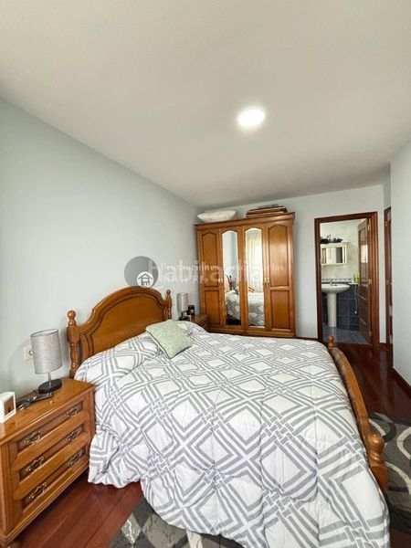 Foto 2252fe17-8d0d-4620-ba23-ef77635404b3. Piso bonito piso con ascensor en Verín