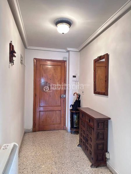 Foto d5a7ad77-d8e3-4f19-a565-ae794c139f79. Pis amb calefacció aparcament a Verín
