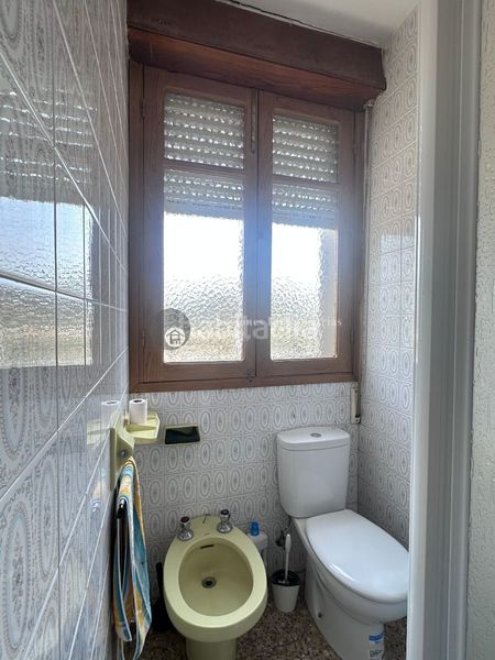 Foto a68901ff-dfdc-442e-8bf4-241738eb5770. Casa amb calefacció aparcament a Monterrei