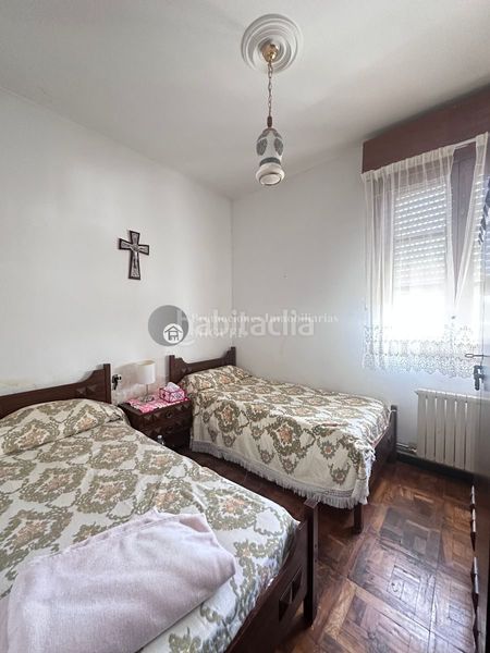Foto e4e6c490-5c54-45a9-9c8c-8b2d7d52b0d9. Casa amb calefacció aparcament a Monterrei