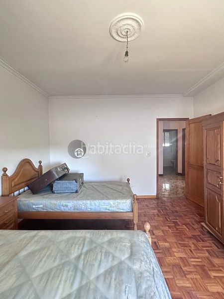 Foto 085daae5-3b99-48e9-93cf-630b679c1815. Casa amb aparcament a Verín