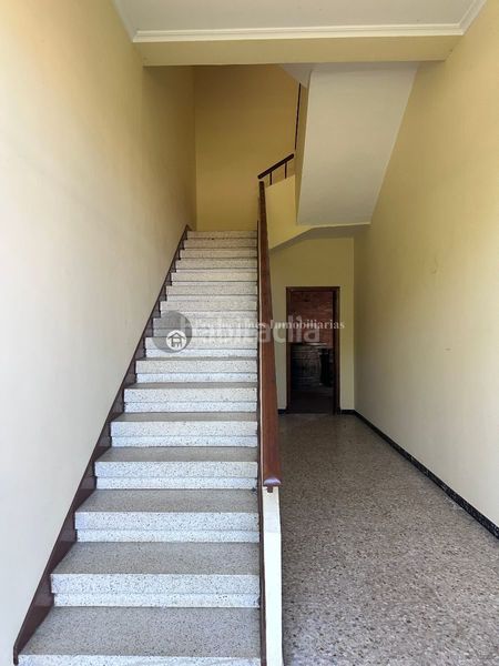 Foto ab3c81e1-6e85-408a-9b2e-140a1f4408ae. Casa amb aparcament a Verín