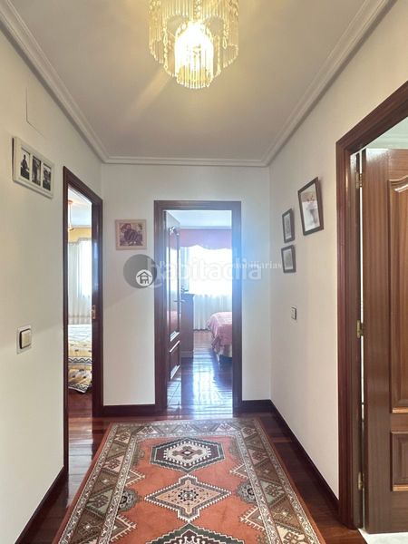 Foto 0891f3c8-666a-468c-9b08-eacc07de7327. Casa aparellada amb calefacció aparcament a Verín
