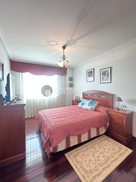 Foto 1310dc1a-dc72-419a-9398-73f91c60ff89. Casa aparellada amb calefacció aparcament a Verín