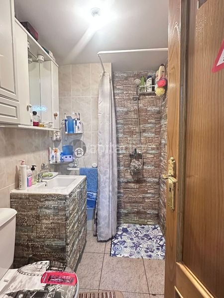 Foto d20f6fd7-3a7a-4037-9351-97caddcaace9. Casa aparellada amb calefacció aparcament a Verín