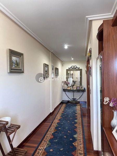 Foto d27343c1-a5f0-435a-bda7-e8722bdf6d4c. Casa aparellada amb calefacció aparcament a Verín
