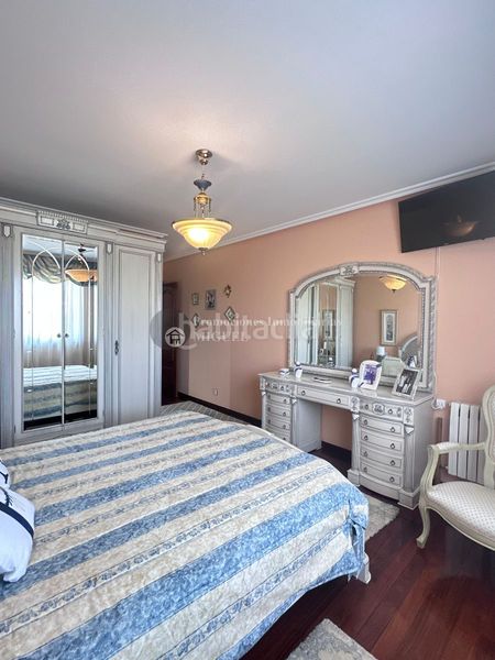 Foto dd517dae-20af-4a35-90bb-7e69ac3f9d29. Casa aparellada amb calefacció aparcament a Verín