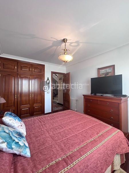 Foto ddd1658f-9312-451c-8fef-39da811bc5eb. Casa aparellada amb calefacció aparcament a Verín