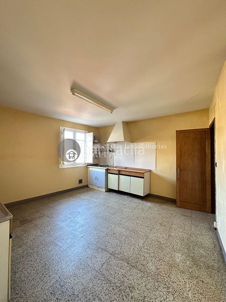 Foto d467803c-4ecb-4113-a2a9-cef953ca8622. Casa a Verín