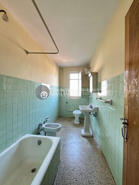 Foto e2a7ccb6-b2f7-4b5e-8bd9-bfb2830e0053. Casa a Verín