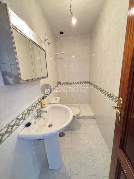 Foto 7ead009e-c723-4546-98fa-9b339e642aaf. Piso  de cuatro dormitorios en Verín