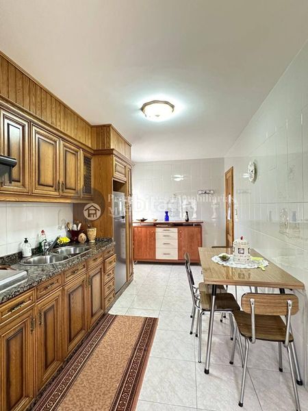 Foto ff907699-d646-4cef-821b-2e3f7f23c184. Casa a Verín