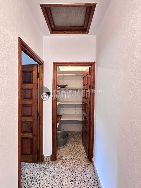 Foto 0bc0c4ed-c367-42a2-bc0b-e6ee57e44152. Casa amb calefacció a Laza