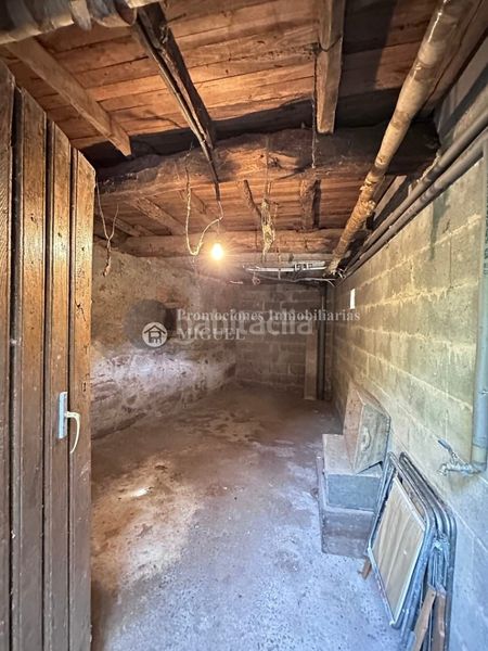 Foto 73b07ddf-7189-44a6-8451-d91589c0ce6b. Casa amb calefacció a Laza