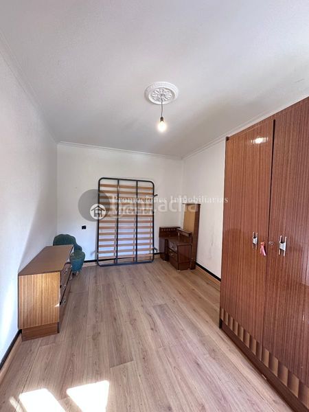 Foto ac114973-7cbf-44cb-895f-28b12296aae4. Casa amb calefacció a Laza
