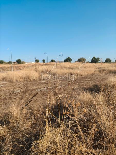 Foto 2d6e9acd-07b5-415b-9b60-ba1b92f22a5f. Terreno residencial parcela en esquina en la urbanizacion camino del pantano en Argés