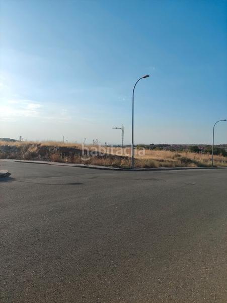 Foto fbf32e00-356a-4beb-8fce-f7710c05d273. Terreno residencial parcela en esquina en la urbanizacion camino del pantano en Argés