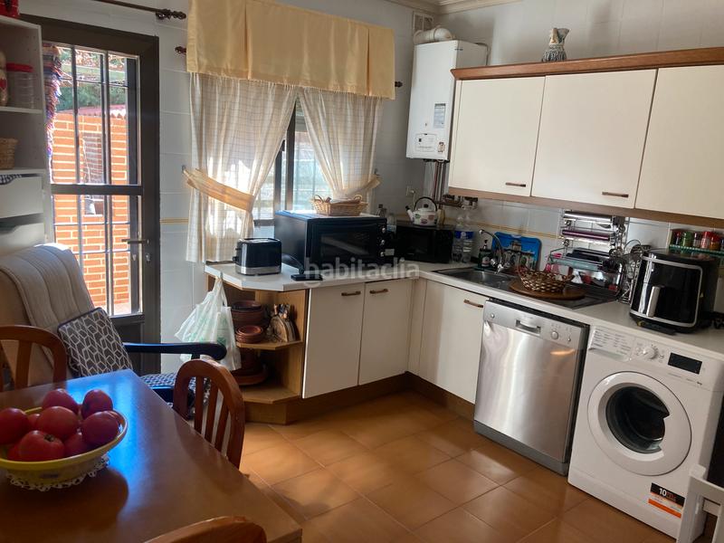 Foto c1689305-3f73-4e54-9d91-e461865f9697. Chalet en Argés