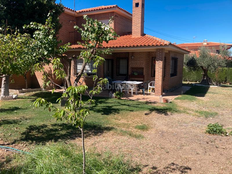 Foto f7114b72-1bb7-48e6-a080-a91f12dff6cd. Chalet en Argés