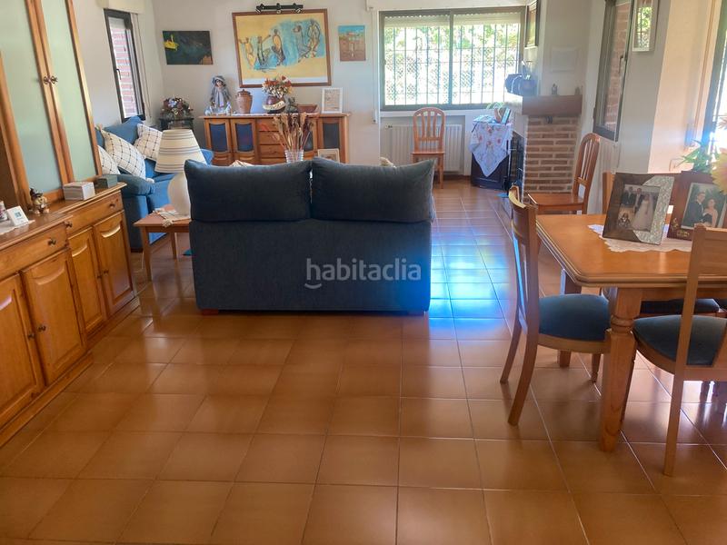 Foto 00c63fb1-6e5c-423d-aadf-310bcc86f87f. Xalet amb xemeneia aparcament a Argés