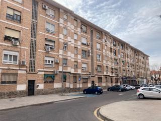 Location Local commercial  Calle asturias. Local en alquiler en el barrio de palomarejos