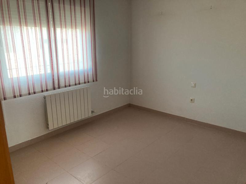 Foto b4563ce0-4c6a-45ad-94dd-7c7672f5b2c0. Chalet mit heizung parking in Buenavista-Valparaíso-La Legua Toledo