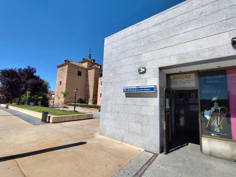 Foto 2242ec5f-cefc-45ae-a6f0-d42d90b5eeb7. Casa aparellada a cuesta can 11 a Casco Histórico Toledo