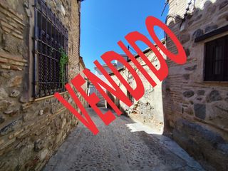 Doppelhaus in Cuesta can 11. Casa en el casco historico de toledo