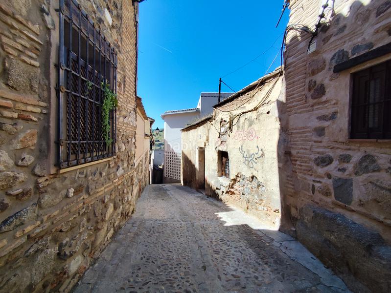 Foto 6ef73f60-0fc3-47a3-af88-6a9f2bbe4b42. Casa aparellada a cuesta can 11 a Casco Histórico Toledo